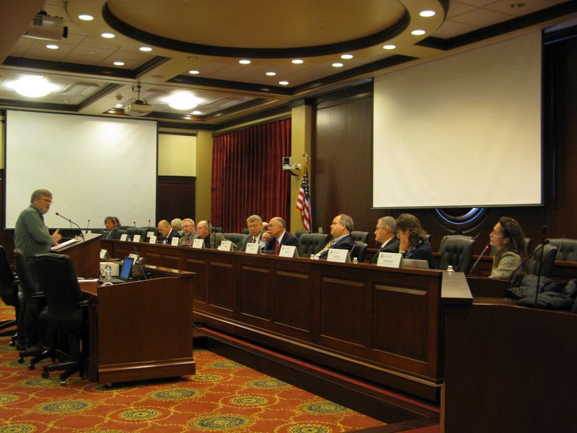 Jeff Wright of Boise County testifies to a legislative interim committee Wednesday, calling for Idaho to take over federal public land in the state. (Betsy Russell)