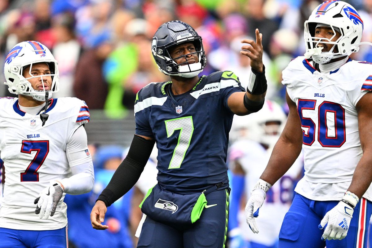 The Seattle Seahawks traded quarterback Geno Smith to the Las Vegas Raiders in exchange for a third-round pick on Friday.  (Getty Images)