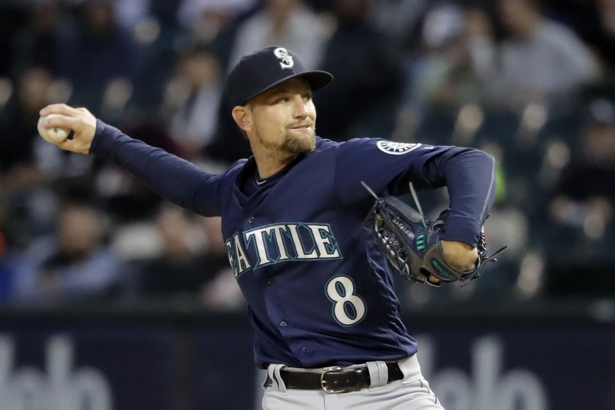 Seattle Mariners starting pitcher Mike Leake failed to retire any of the first seven Chicago White Sox batters in the first inning on Monday, April 23, 2018, in Chicago. (Charles Rex Arbogast / Associated Press)