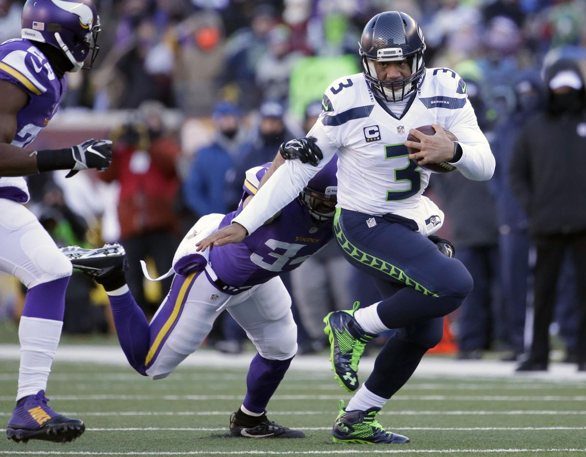 Doug Baldwin's amazing one arm catch in playoff game against the Vikings!  What a season for Doug! January 2016