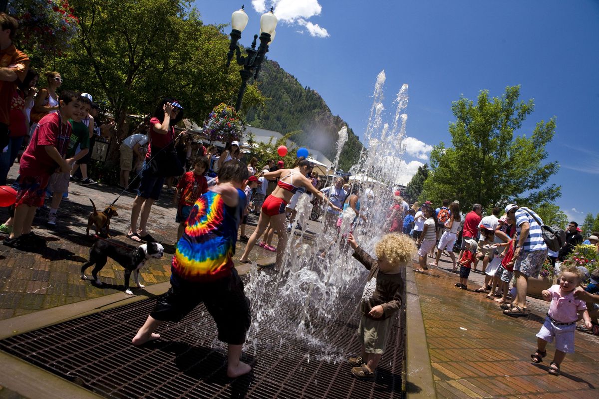 The Aspen dancing fountain (The Spokesman-Review)