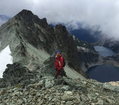 Hiking in Cascades with Christi: 16 miles of girl talk, one unforgettable memory.