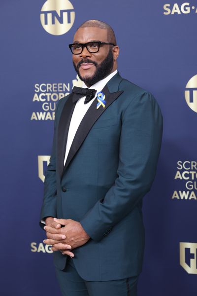 Tyler Perry arrives for the 28th Screen Actors Guild Awards at the Barker Hangar on Feb. 27, 2022, in Santa Monica, California.    (Jay L. Clendenin/Los Angeles Times/TNS)