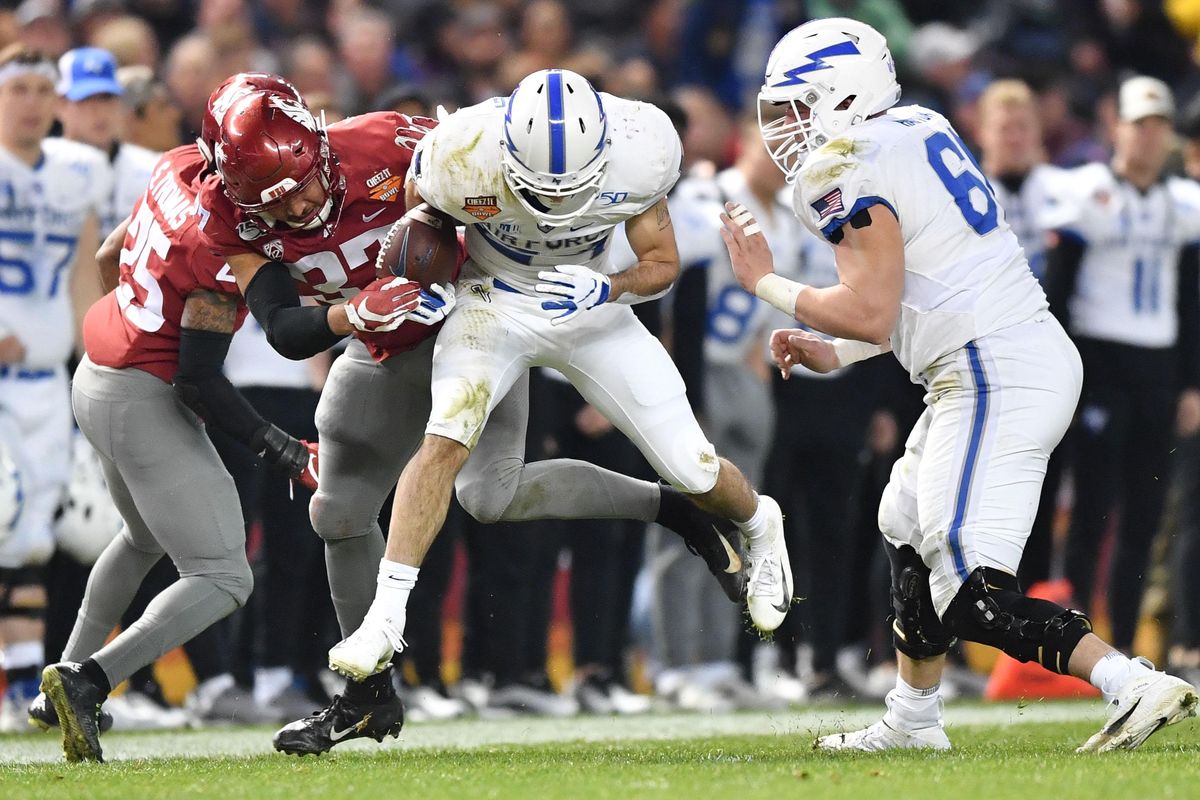 Air Force quiets Air Raid sirens as Falcons down Washington State in  Cheez-It Bowl