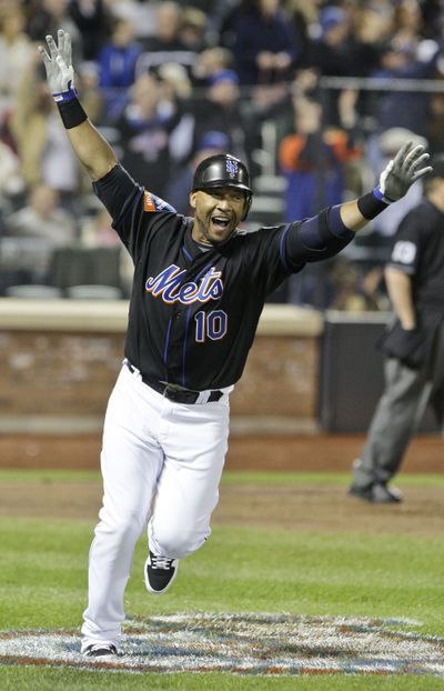 Gary Sheffield  reacts after hitting career homer 500.  (Associated Press / The Spokesman-Review)