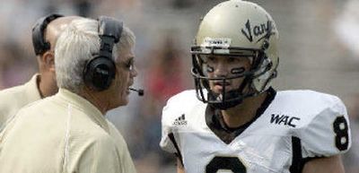 
Coach Dennis Erickson and QB Steve Wichman have already shown signs of improvement at Idaho. 
 (Associated Press / The Spokesman-Review)