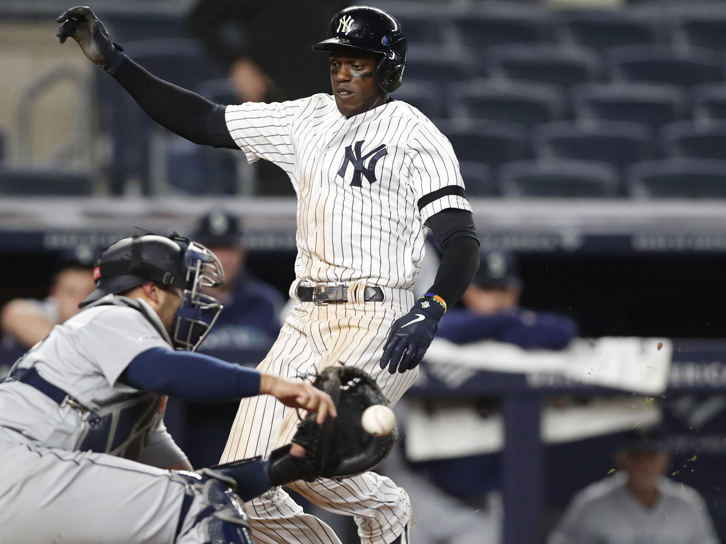 Yankees' Gio Urshela, Clint Frazier miss out on Gold Gloves