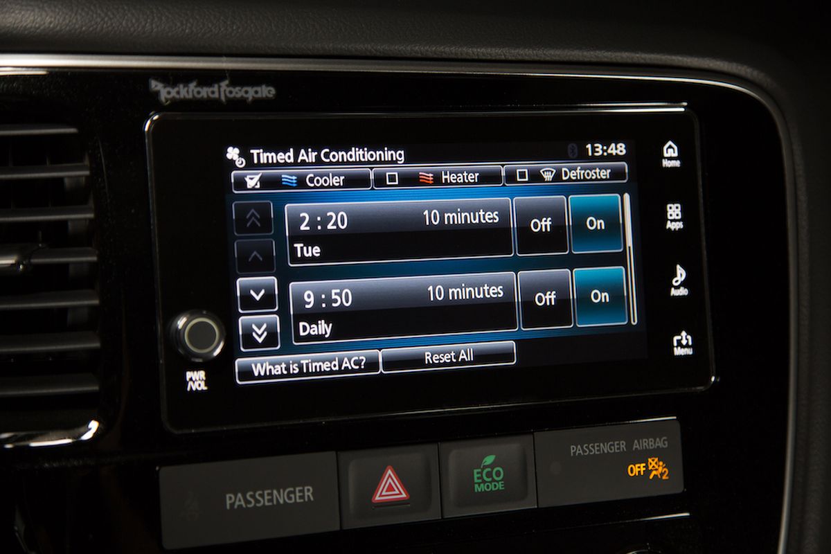 A 7-inch touchscreen is standard and Mitsu’s infotainment system includes Android Auto and Apple CarPlay smartphone integration. (Mitsubishi)