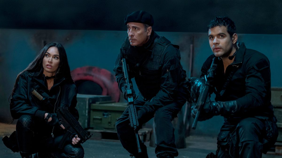 Iko Uwais Film The Expendables 4 Rahmat Jacket