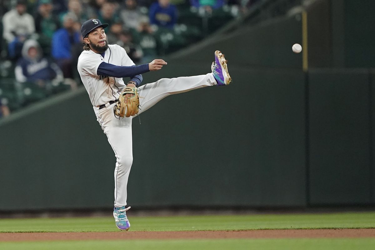 Mariners 10, Tigers 2