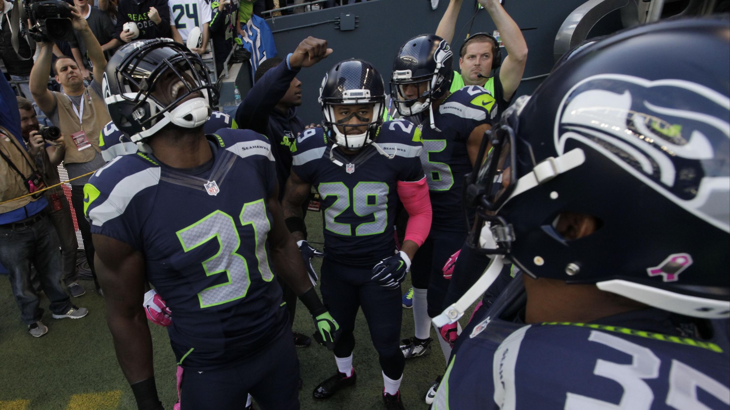 NFL Notebook: Seahawks sign safety Kam Chancellor to 3-year