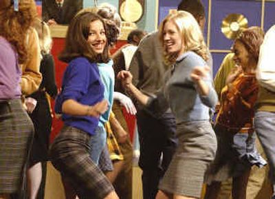 
Vanessa Lengies, as Roxanne Bojarski, left, and Brittany Snow, as Meg Pryor, in  NBC's 