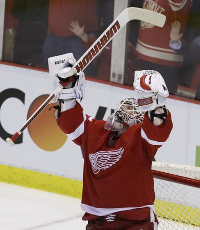 Detroit’s Jimmy Howard made 30 saves in the Red Wing’s 3-0 win over the Philadephia Flyers. (Carlos Osorio / Associated Press)