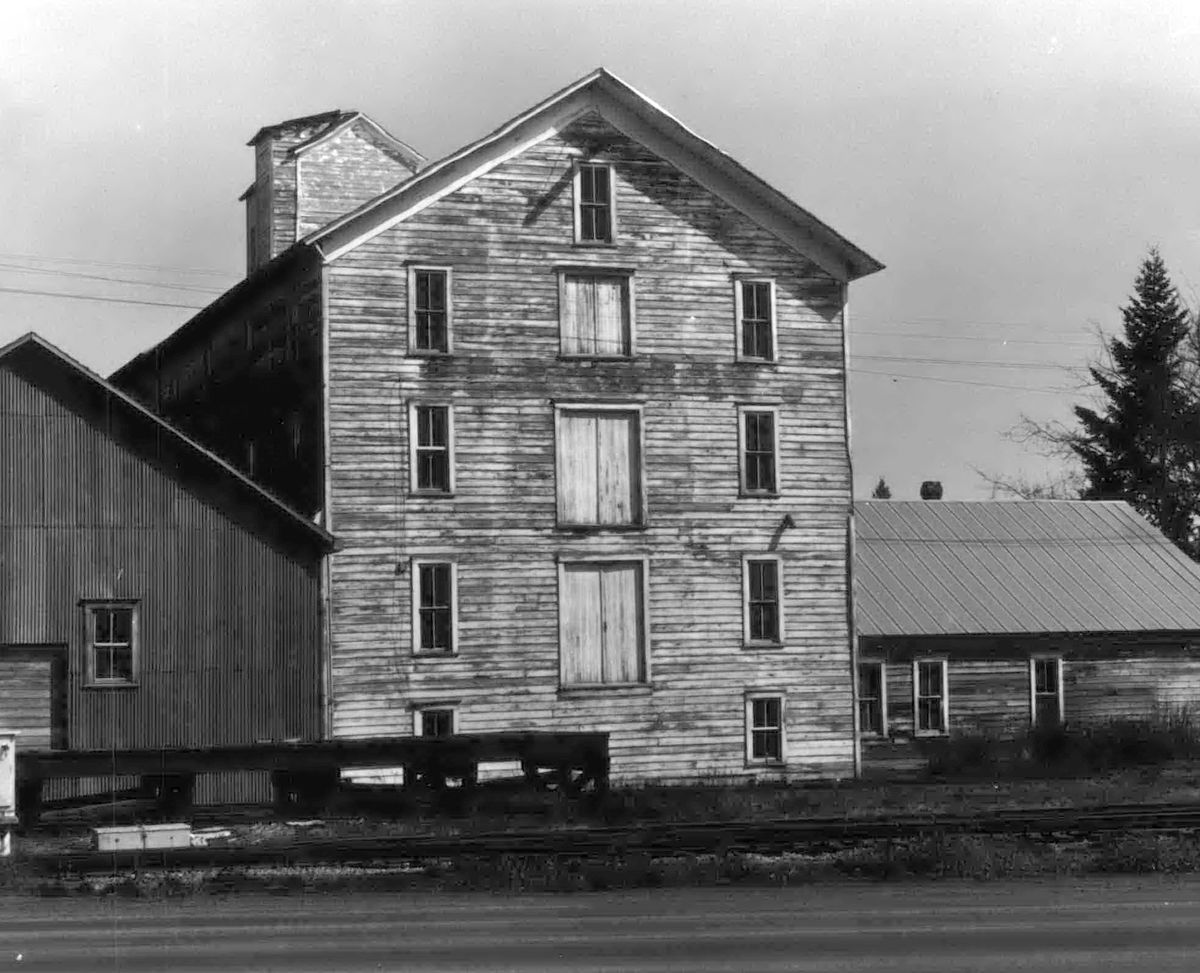 The Joseph Barron Flour Mill, built in 1890, is photographed in this 1978 photo.  (The Spokesman-Review photo archive)