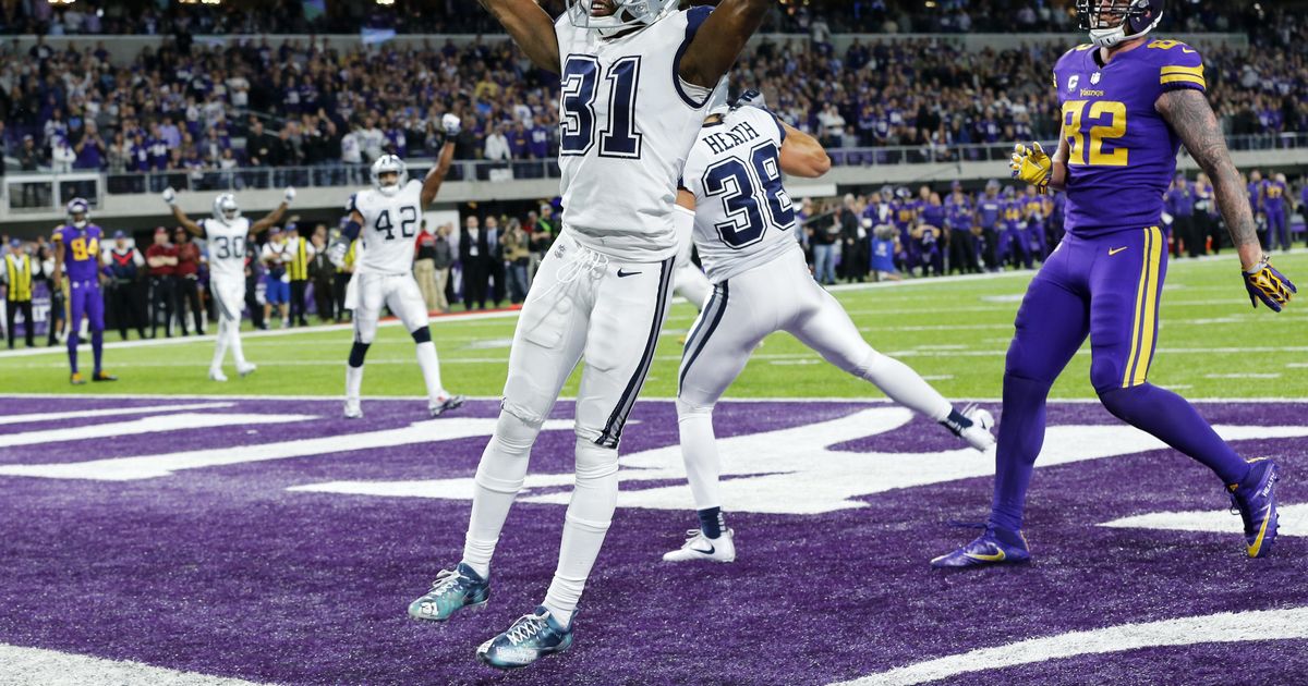 Cowboys hold on against Vikings for 11th straight win