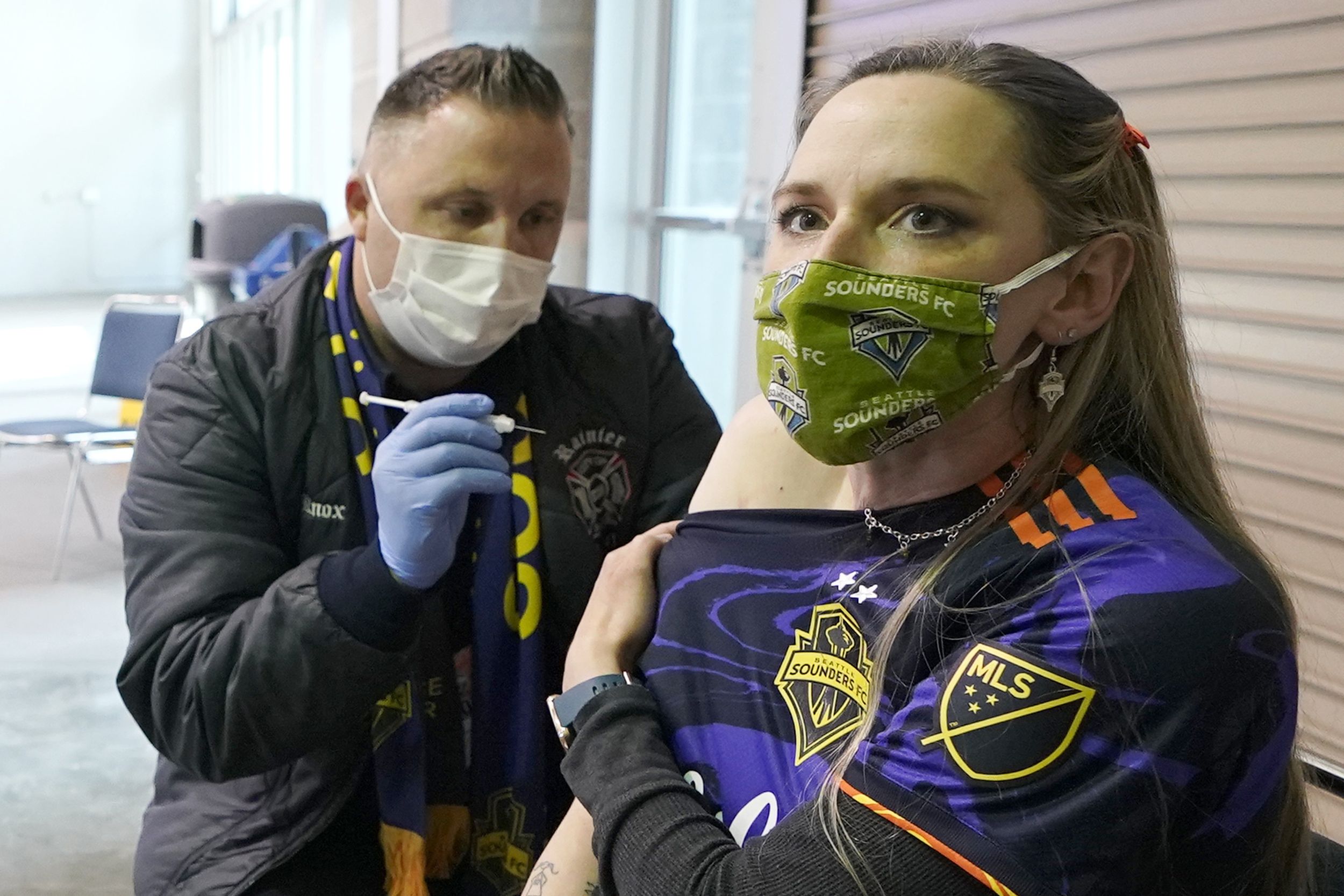 Washington state's largest county says keep the masks on The