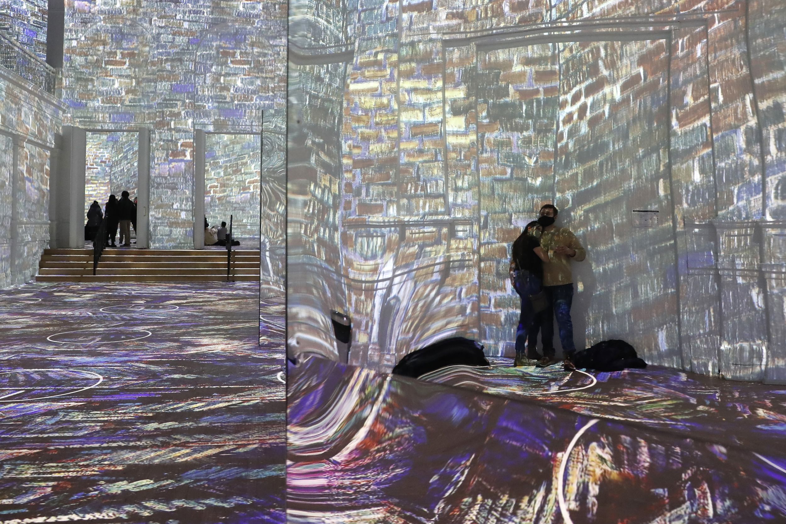 Ask Dr. Universe Why do mirrors fog up when you breathe on them? The