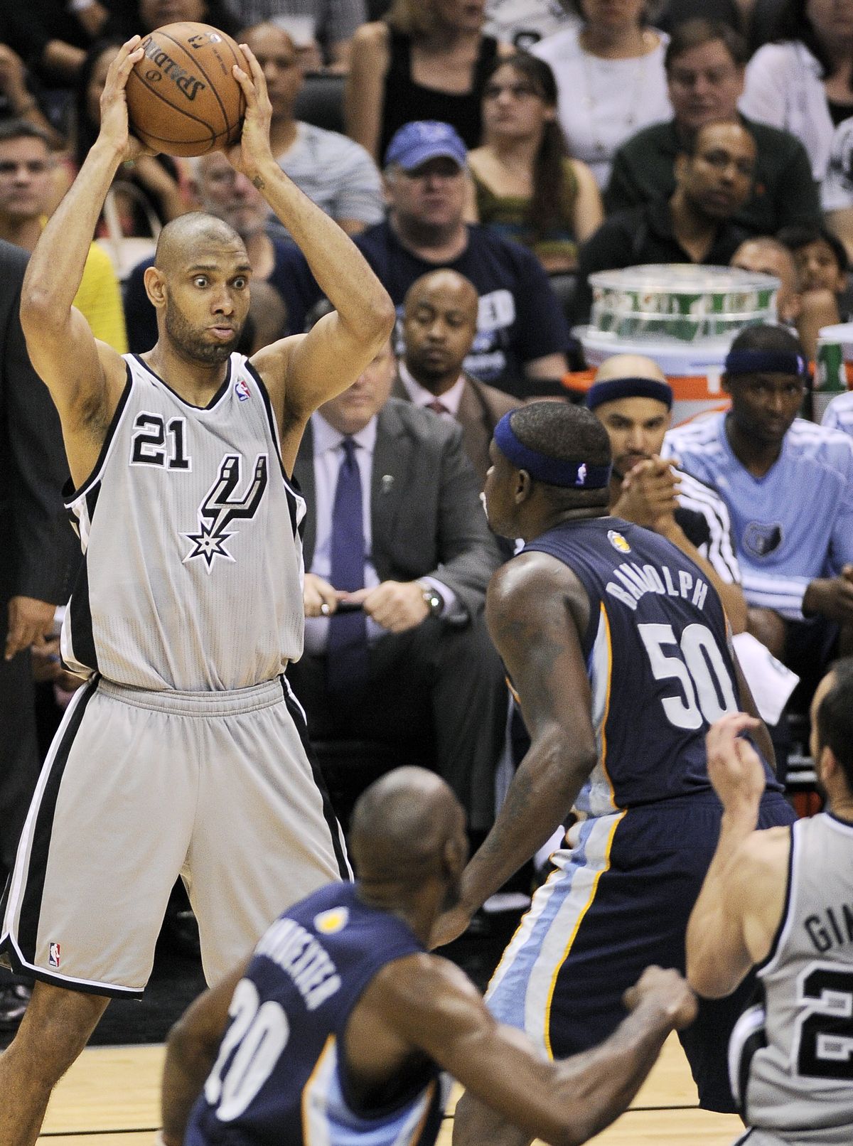 Tim Duncan and the Spurs hit 53 percent of their shots in Sunday’s win over Memphis. (Associated Press)