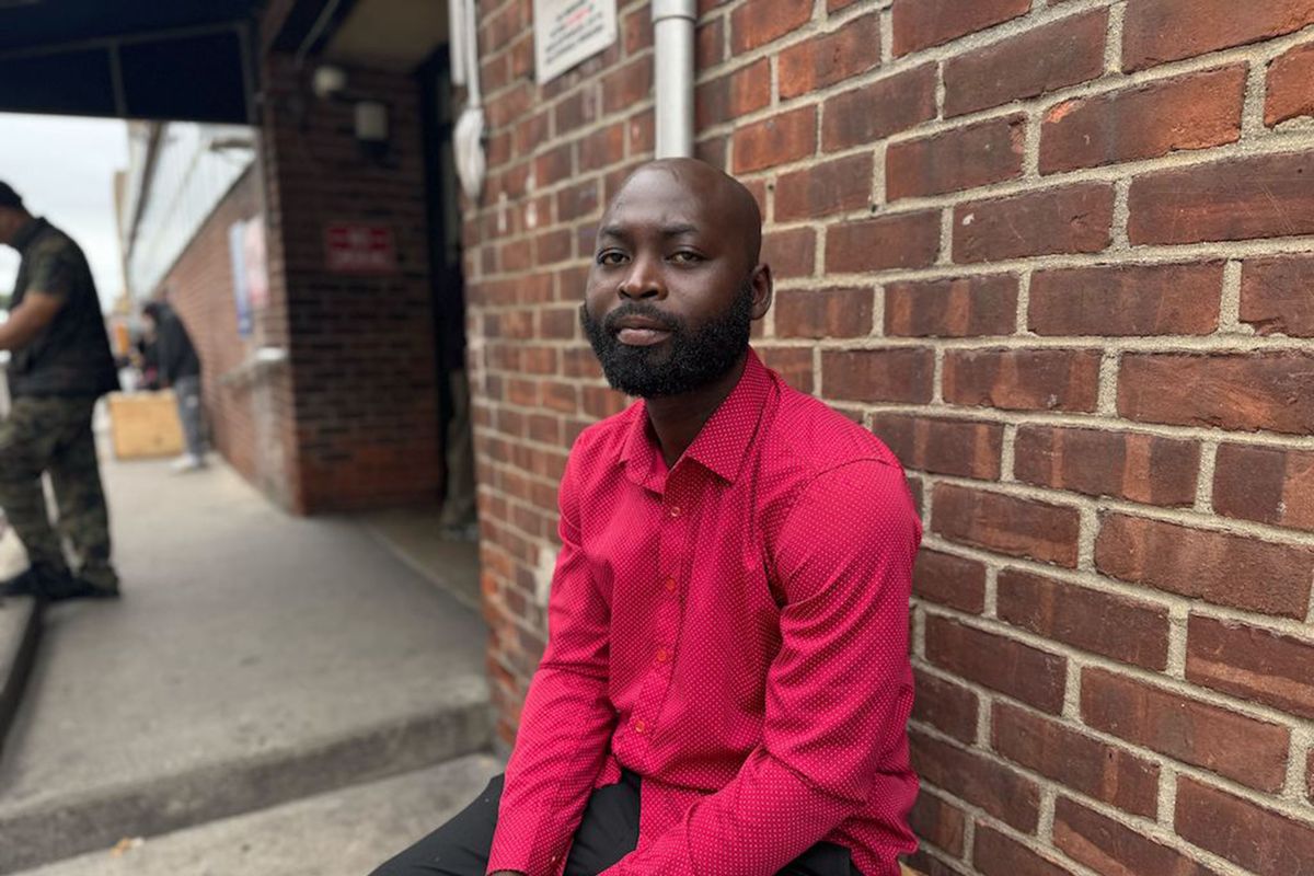 Loceny Kamara, 27, was discharged from the U.S. Navy after serving for a year. In December, Kamara was kicked out of his home. Now he lives at the Borden Avenue Veterans Residence and relies on food stamps and odd jobs to make ends meet. (Shalina Chatlani/Stateline/TNS)