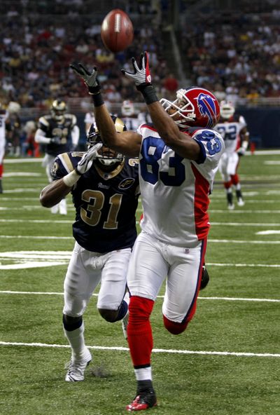 Buffalo’s Lee Evans caught this 39-yard touchdown pass last Sunday. (Associated Press / The Spokesman-Review)