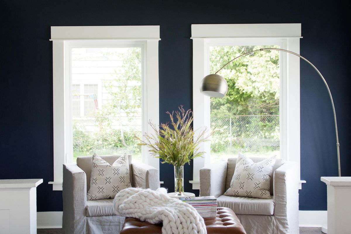 Dark and moody colors are gaining traction throughout the home. (Alexandra Crafton/Houzz / Alexandra Crafton/Houzz)