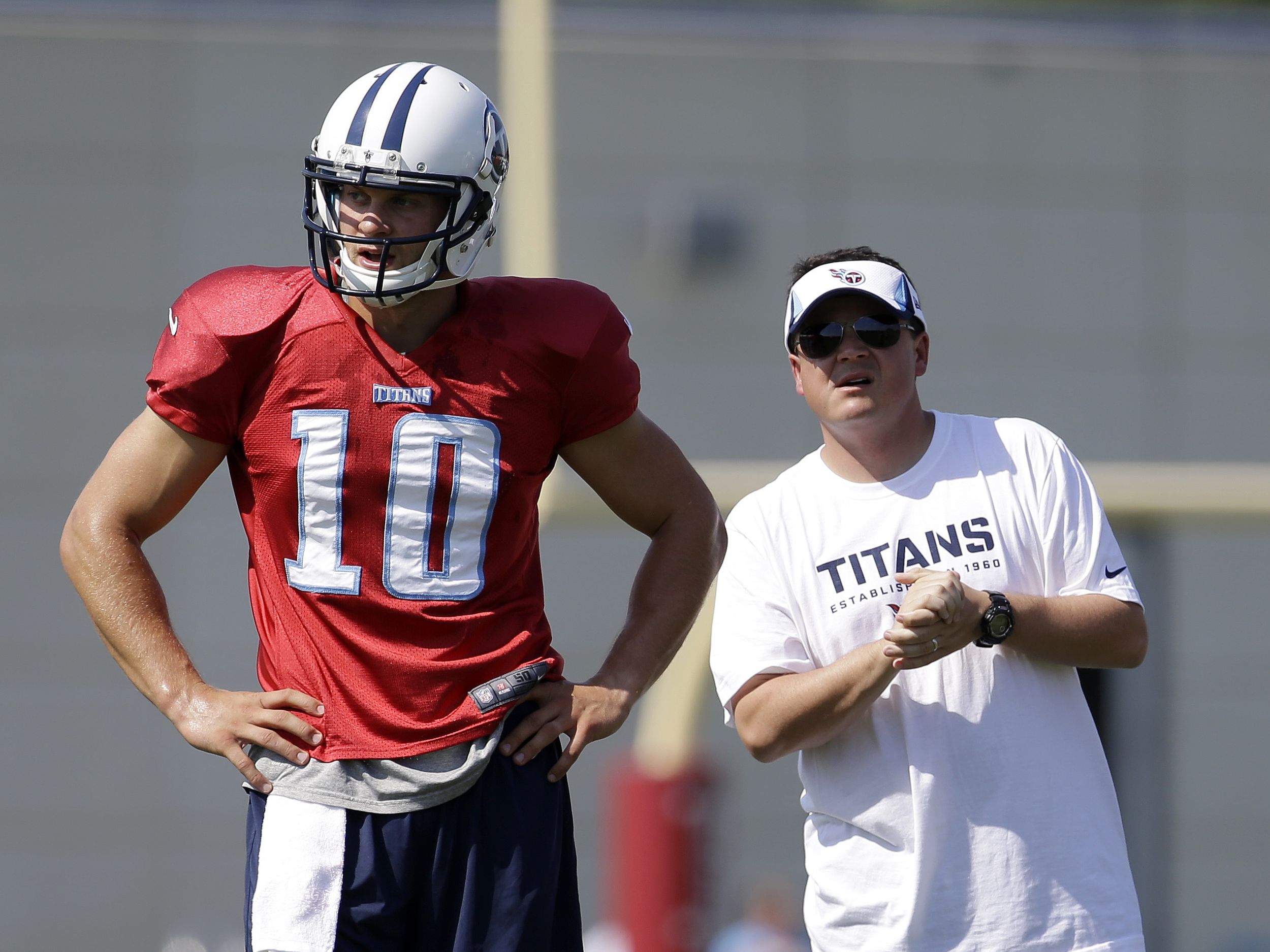 Jake Locker injury: Titans QB taken to hospital for evaluation 