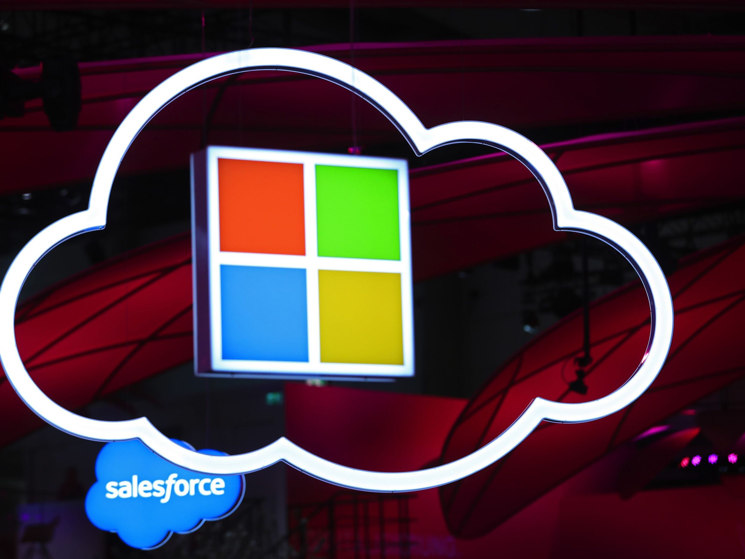 Microsoft faces new EU antitrust complaint from competing cloud services –