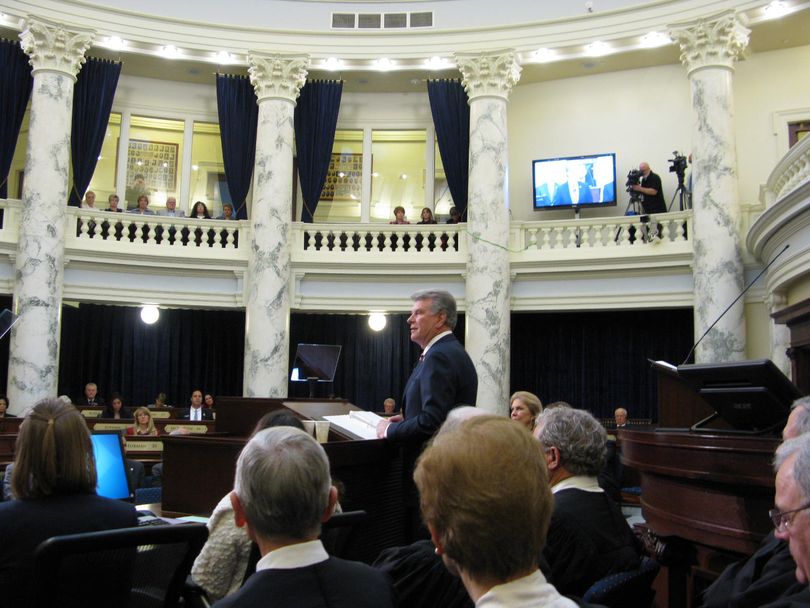 Gov. Butch Otter gives his State of the State message to a joint session of the Idaho Legislature on Monday (Betsy Russell)