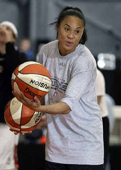 Dawn Staley has the best seat in the house for the #WNBAFinals 😅 @staley05