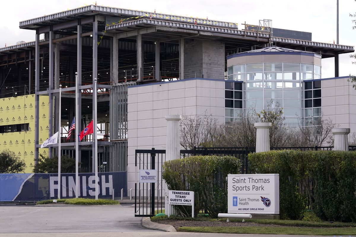 A person familiar with the situation says the Tennessee Titans have their second straight day without positive coronavirus tests, giving them the potential to reopen their facility Wednesday after the NFL’s first COVID-19 outbreak. The Titans had no positive tests Monday and continued that trend Tuesday, Oct. 6, 2020.  (Mark Humphrey)