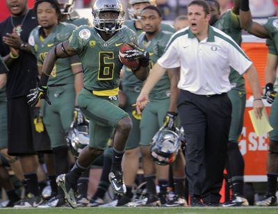New NCAA kickoff rules may alter the effectiveness of Oregon speedster De’Anthony Thomas. (Associated Press)