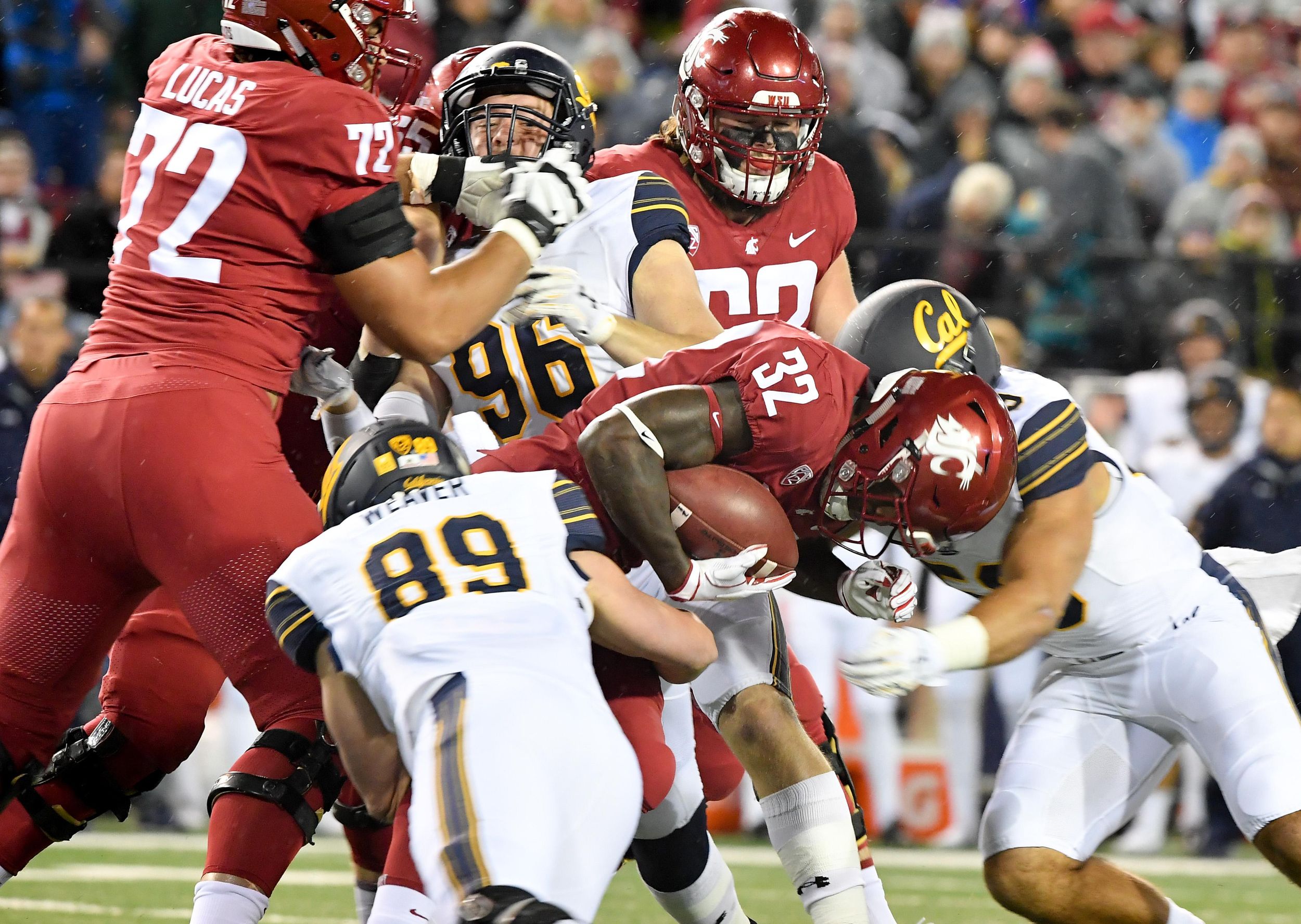 Washington State offensive line recognized as one of 10 semifinalists