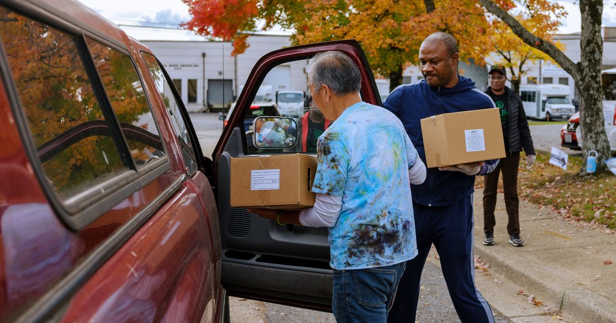 A month without data muddles the economic picture