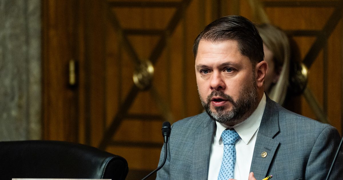 Gallego gives Democrats blunt advice in New Hampshire, fueling 2028 talk