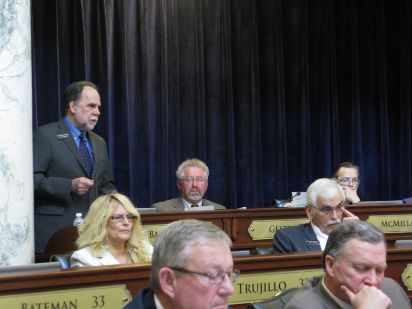 Rep. Vito Barbieri, R-Dalton Gardens, debates against SB 1011, the instant-racing repeal bill (Betsy Russell)