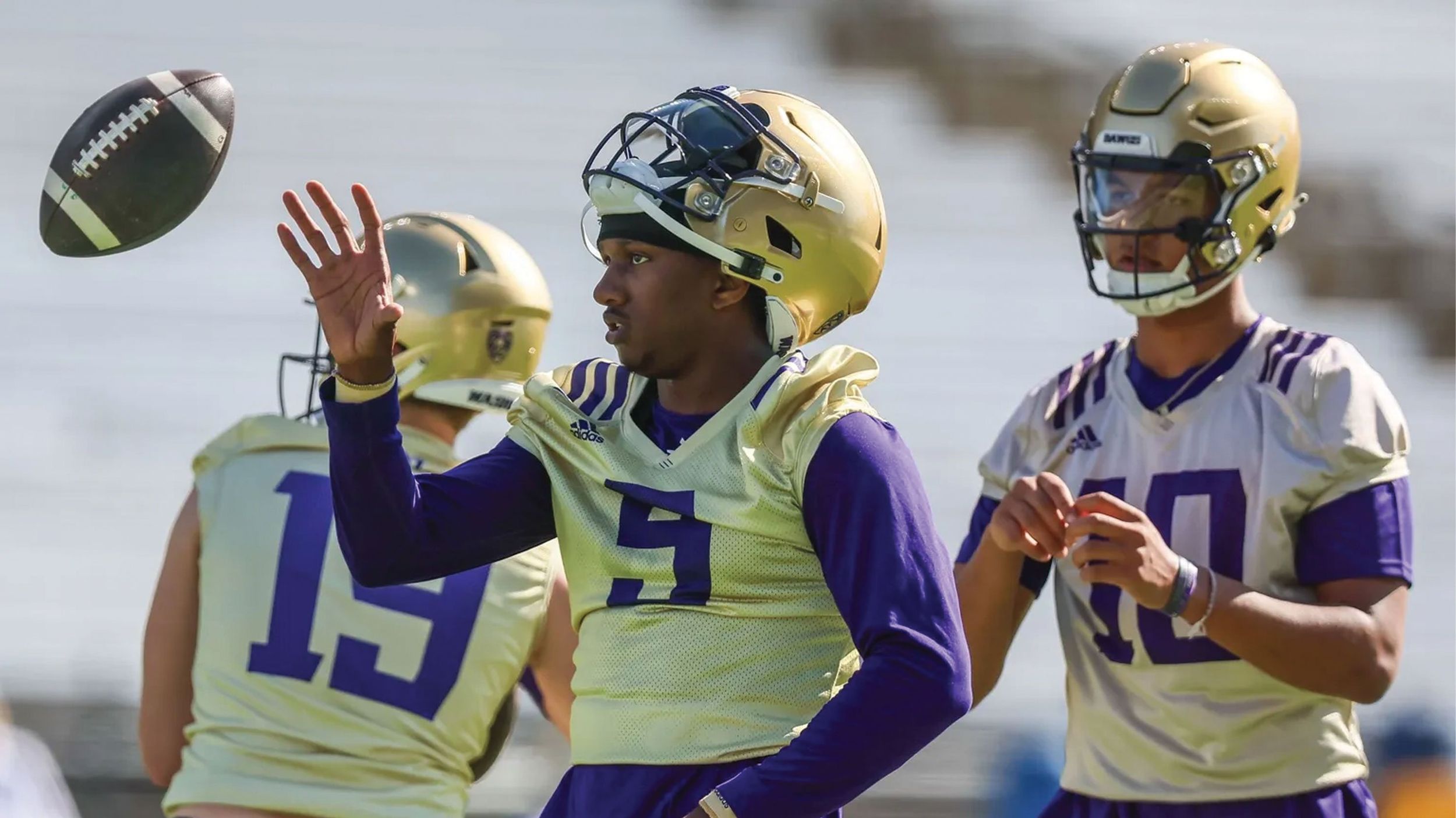 Watch Washington Huskies Football Games outside USA on Peacock