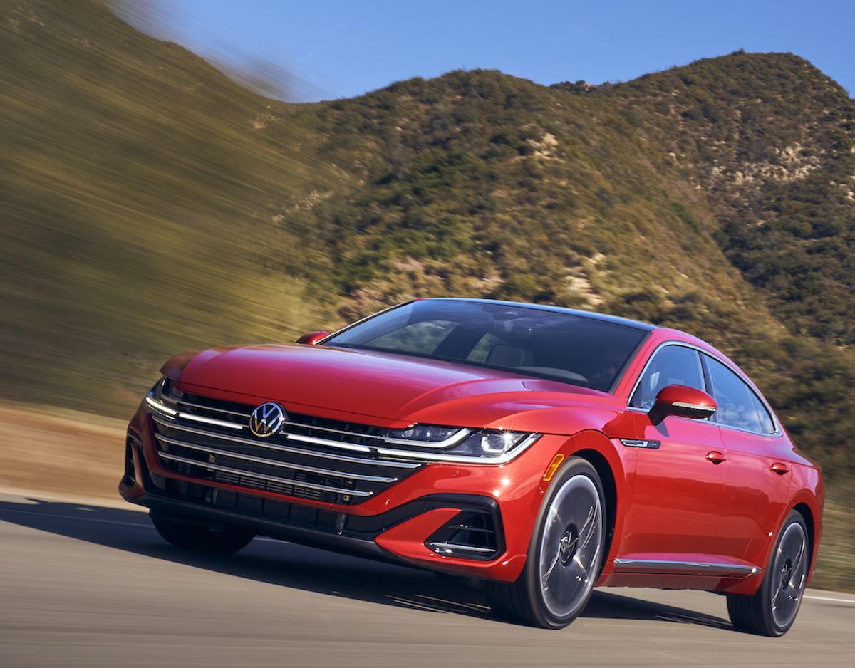 The Arteon is blessed with handsome and assertive styling and a redesigned cabin that has moved decidedly upscale. (Volkswagen)
