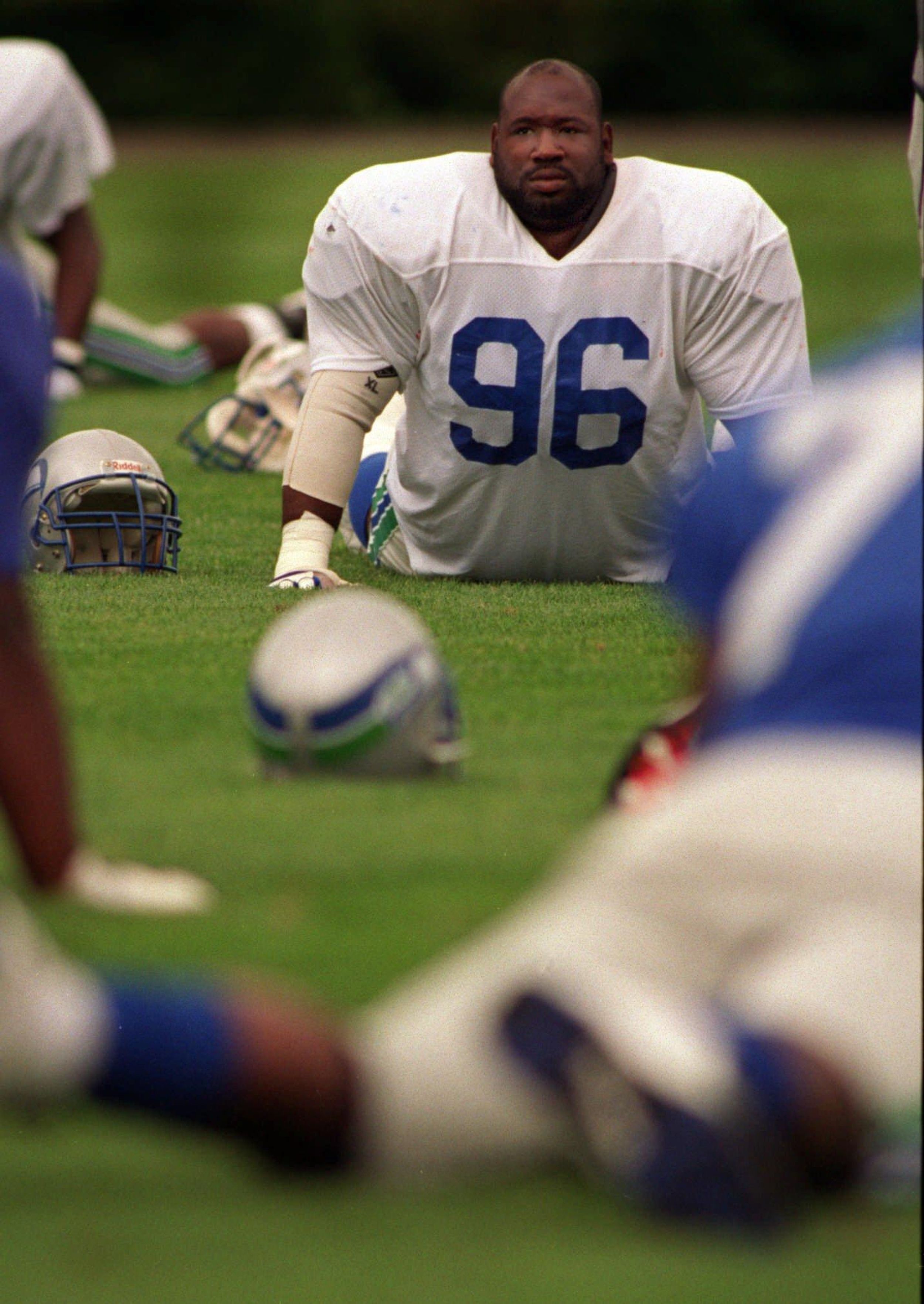 Hall of Famer, ex-Seahawks great Cortez Kennedy dies at 48