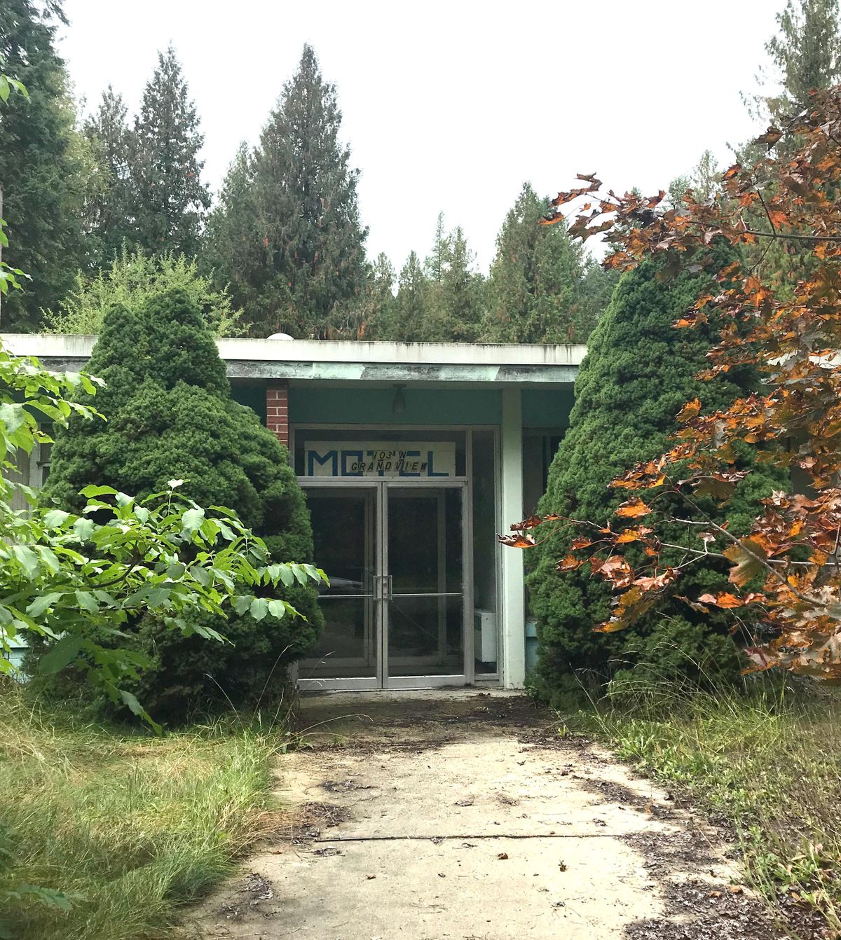 The former Mt. Linton Hospital in Metaline Falls, Washington. After closing in 1988, the building served as a motel. (Arielle Dreher / The Spokesman-Review)