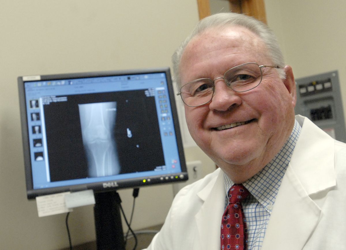 Longime Spokane Valley orthopedic surgeon Steven Sanwick plans to retire at the end of the year. He has been a surgeon in the area for more than 30 years. (J. BART RAYNIAK / The Spokesman-Review)