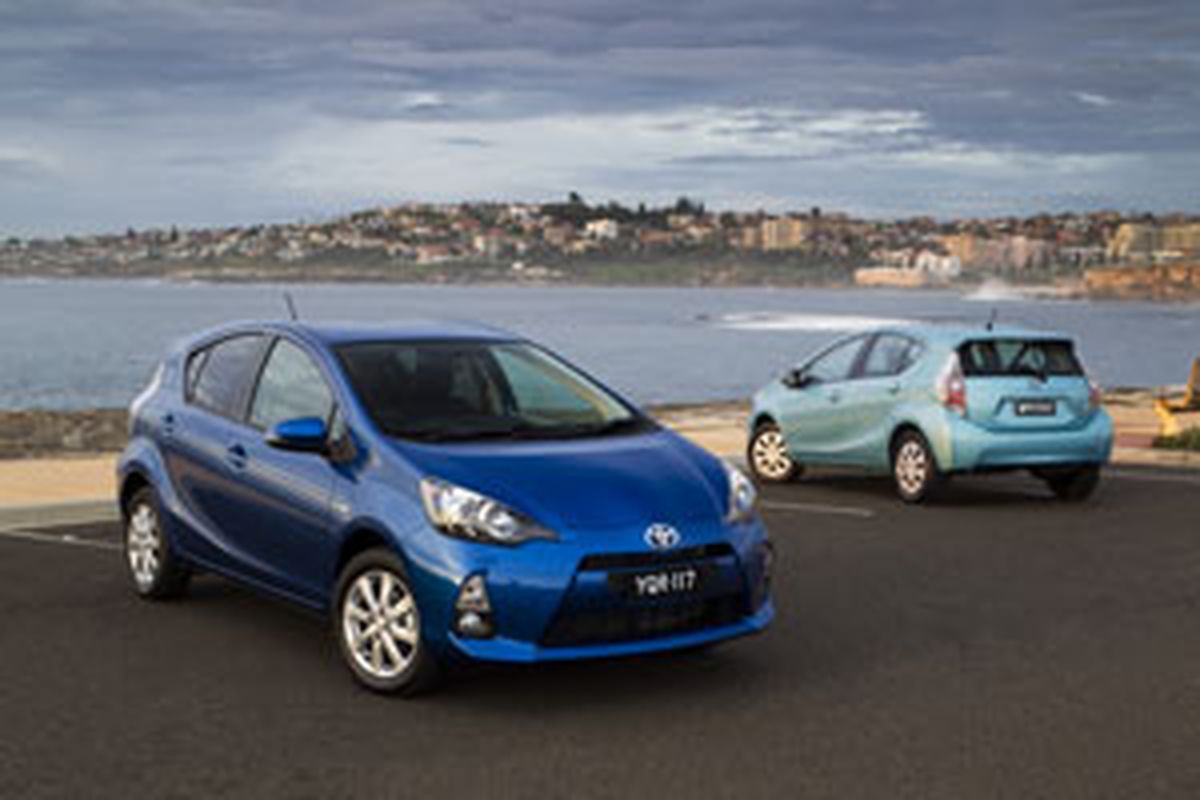 PRIUS C TOYOTA