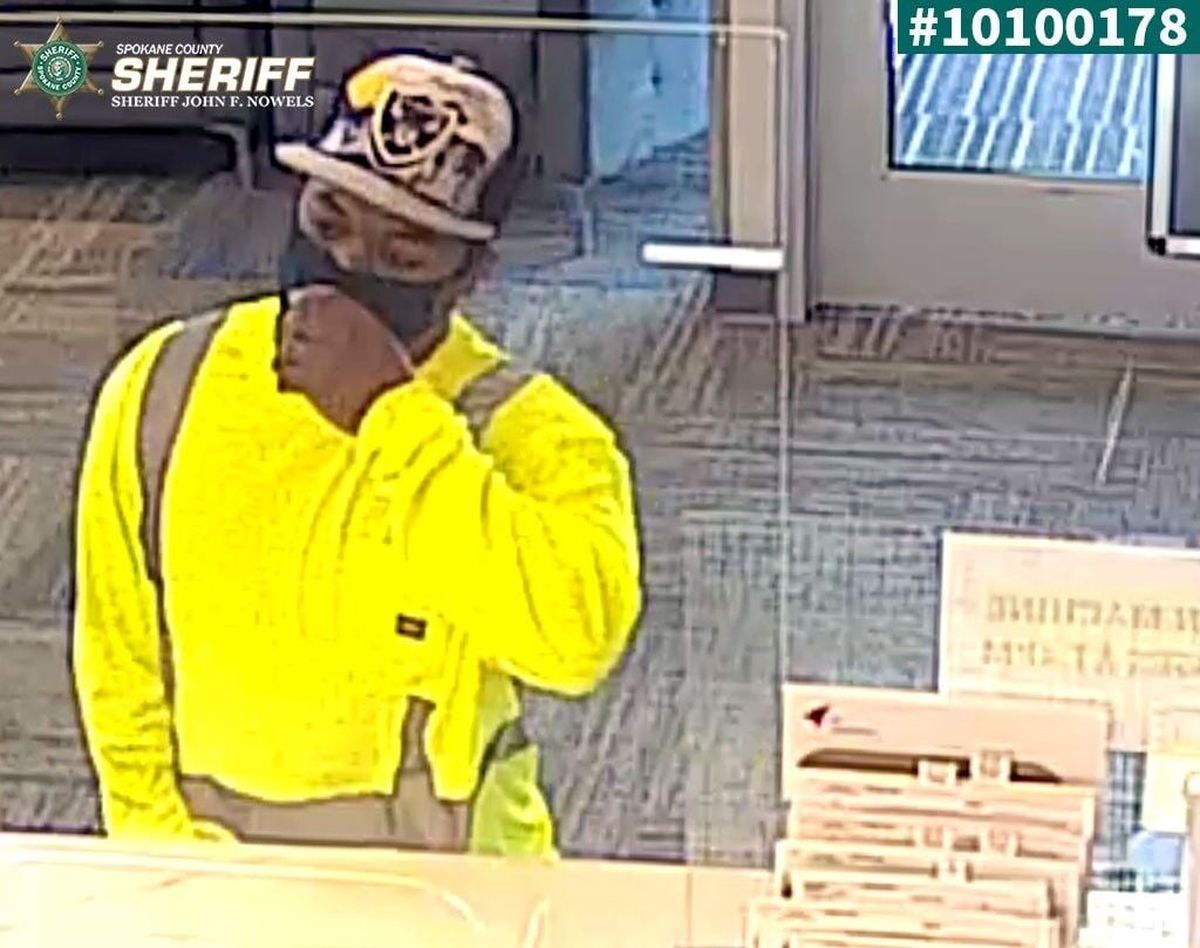 Spokane Valley Police Seek Help In Identifying Man Who Tried To Rob Bank The Spokesman Review 8433