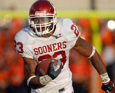 
Oklahoma tailback Allen Patrick is on the move. 
 (Associated Press / The Spokesman-Review)