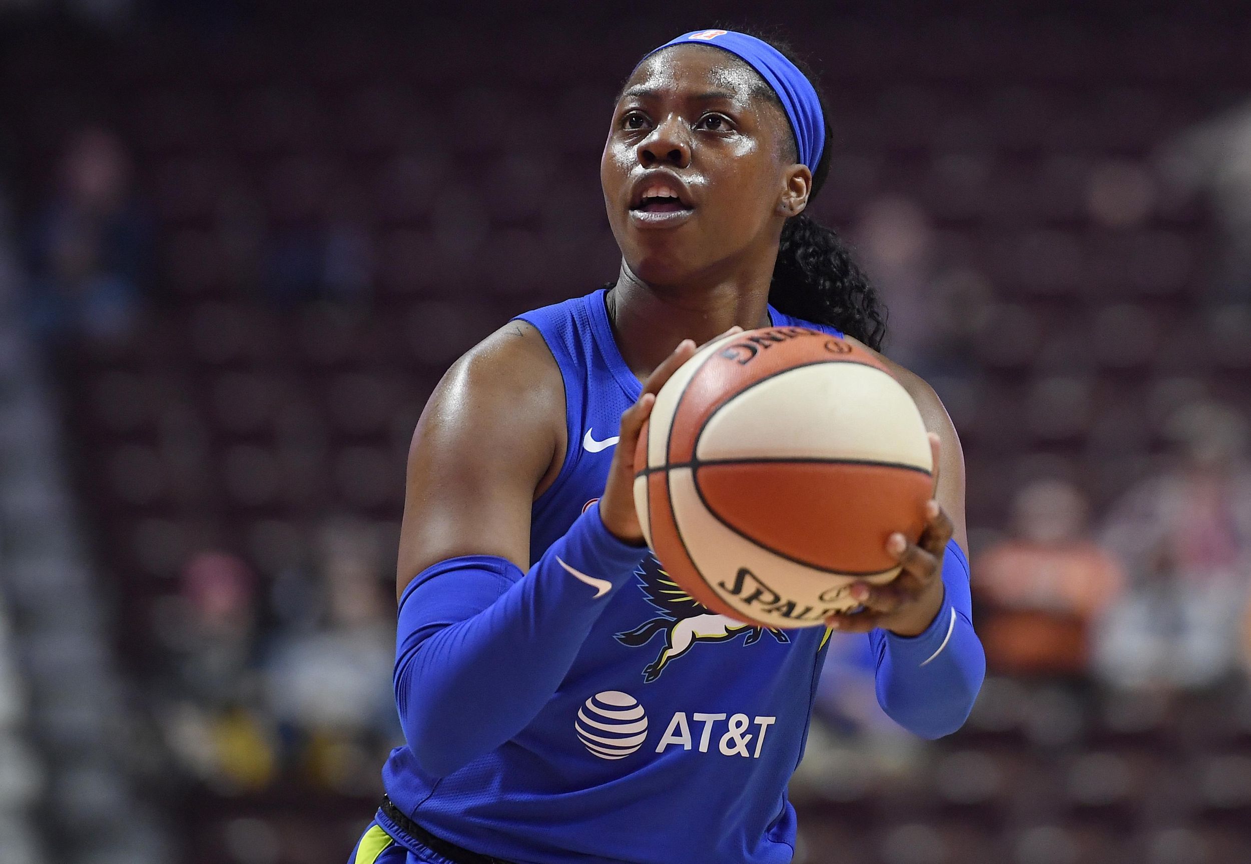 Around the WNBA: Dallas rookie Arike Ogunbowale remains confident ...