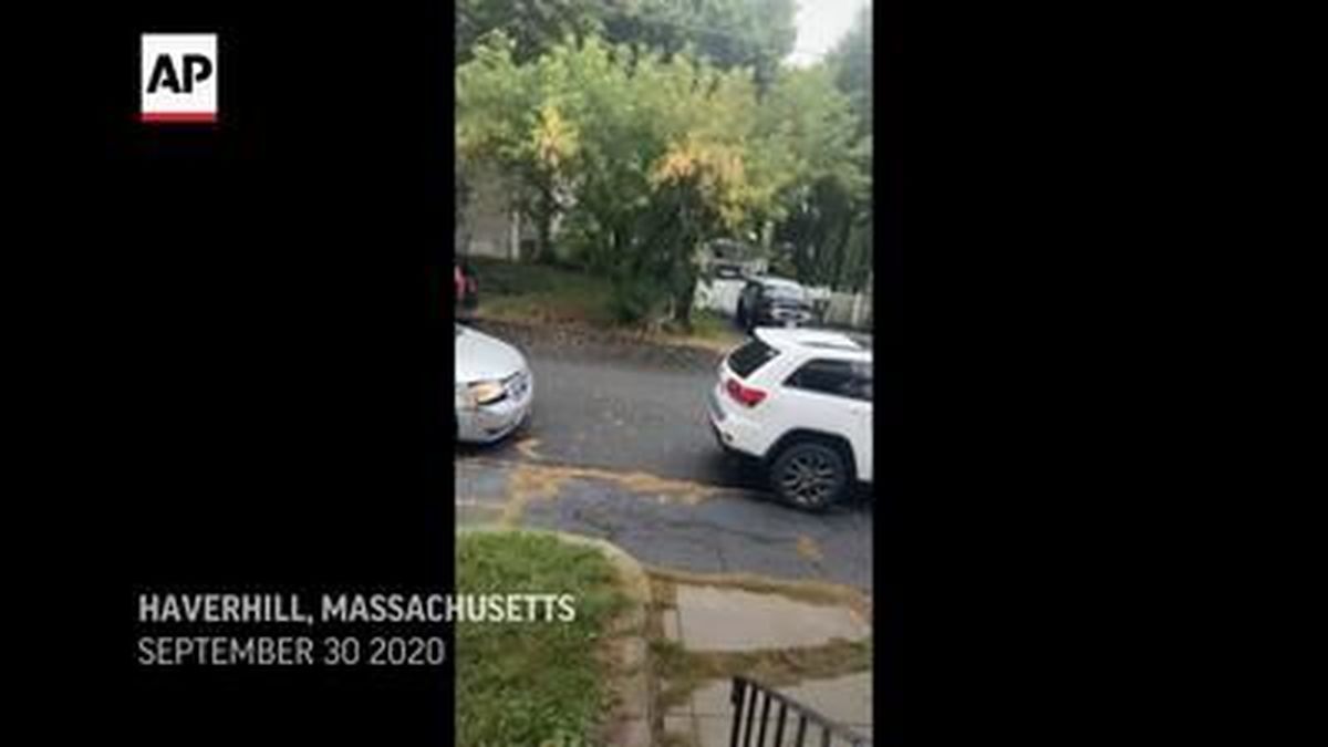 An emu that was spotted roaming the streets of a Massachusetts city has been corralled by authorities. The emu was reported Wednesday morning in Haverhill, about 35 miles north of Boston, and was captured two hours later after being fed a pear. 