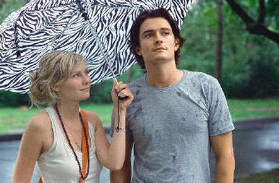 
After his father's death Drew Baylor (Orlando Bloom) returns to Elizabethtown, Ky., where his life changes when he meets Claire (Kirsten Dunst) in 
