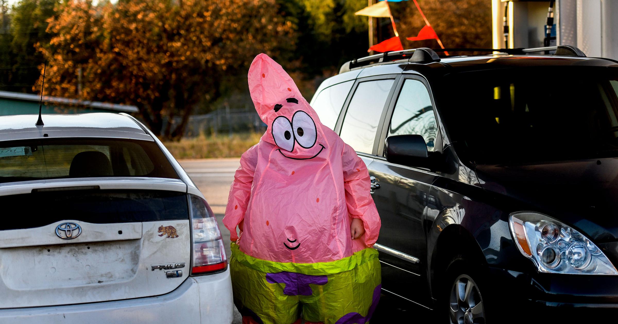 Coat, rain jacket may be in order for trick-or-treaters this Halloween, forecast indicates