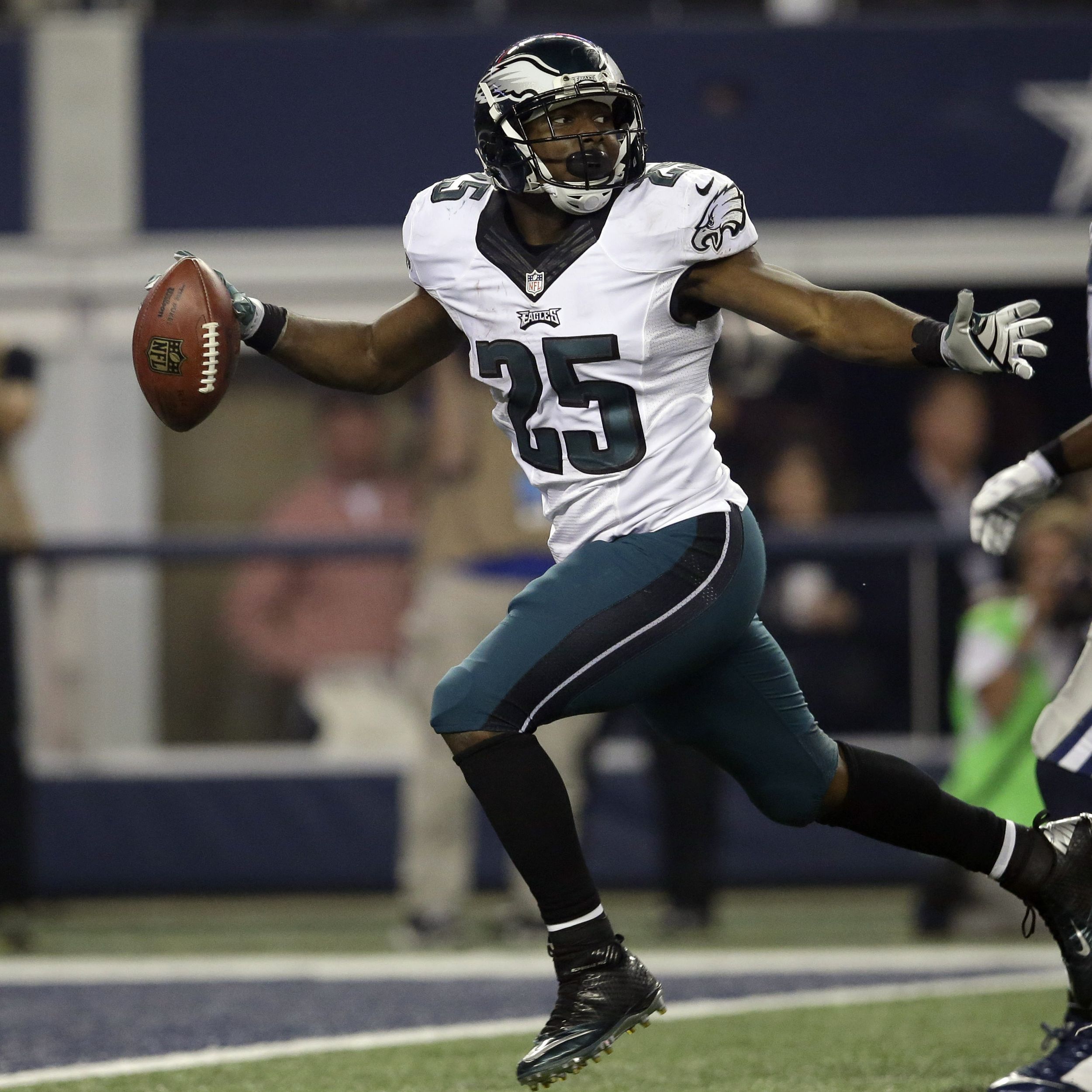 Best Eagles running back of all-time? Shady or Westbrook & WHY