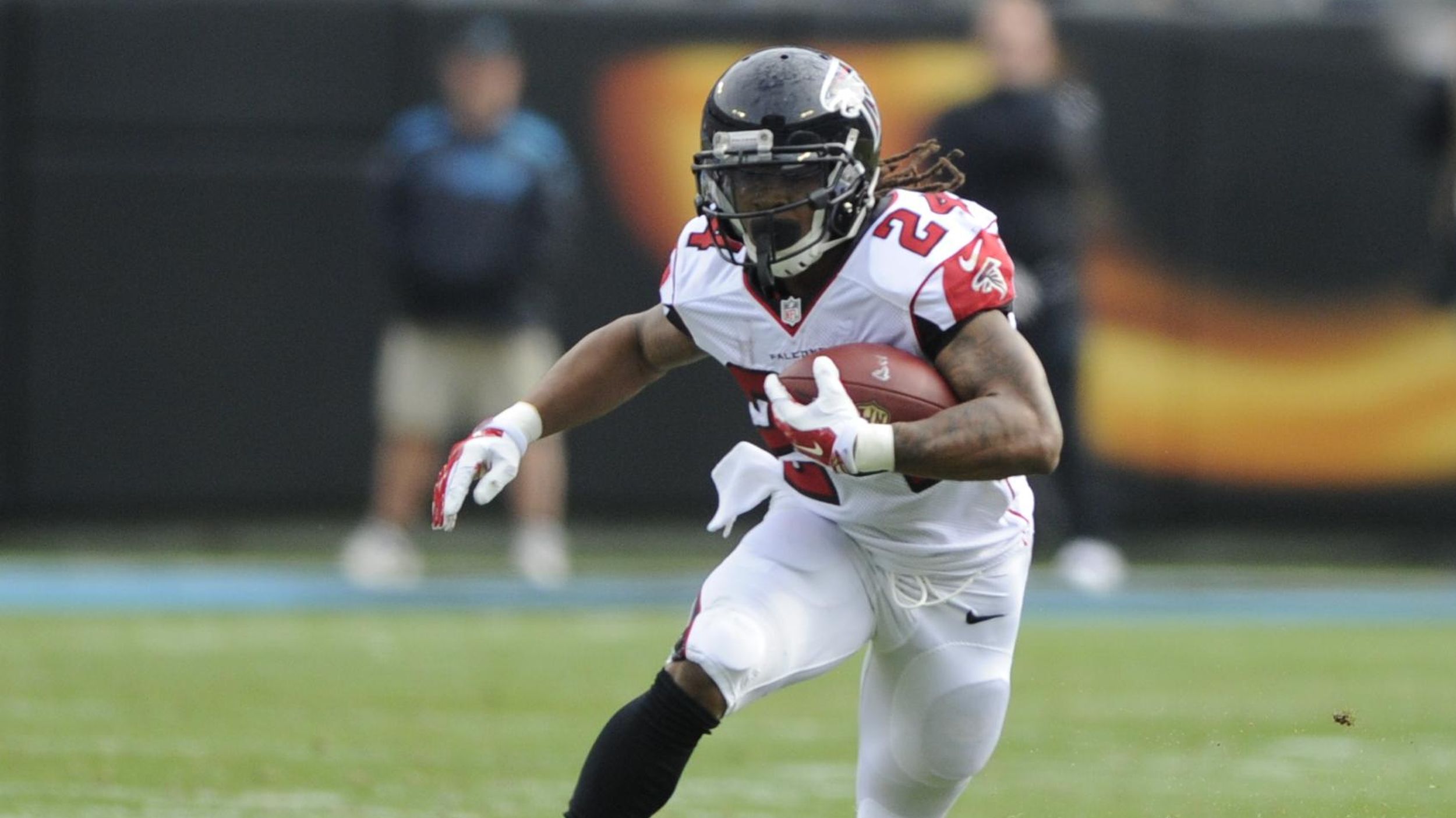 Tevin Coleman Named Falcons Starting RB over Devonta Freeman