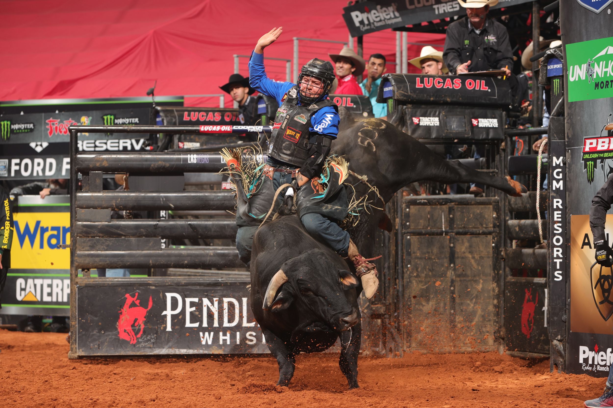 Dakota Louis gets back on the bull after injury, ready for PBR event in ...